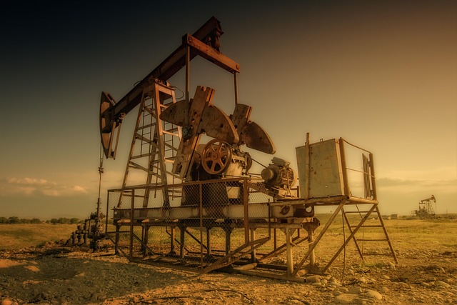 jplenio-oil-rig-3629119_640